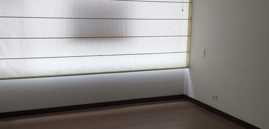 Apartamento en Chicó Navarra Suka 302