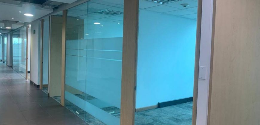 Oficina Piso 8 Megatower